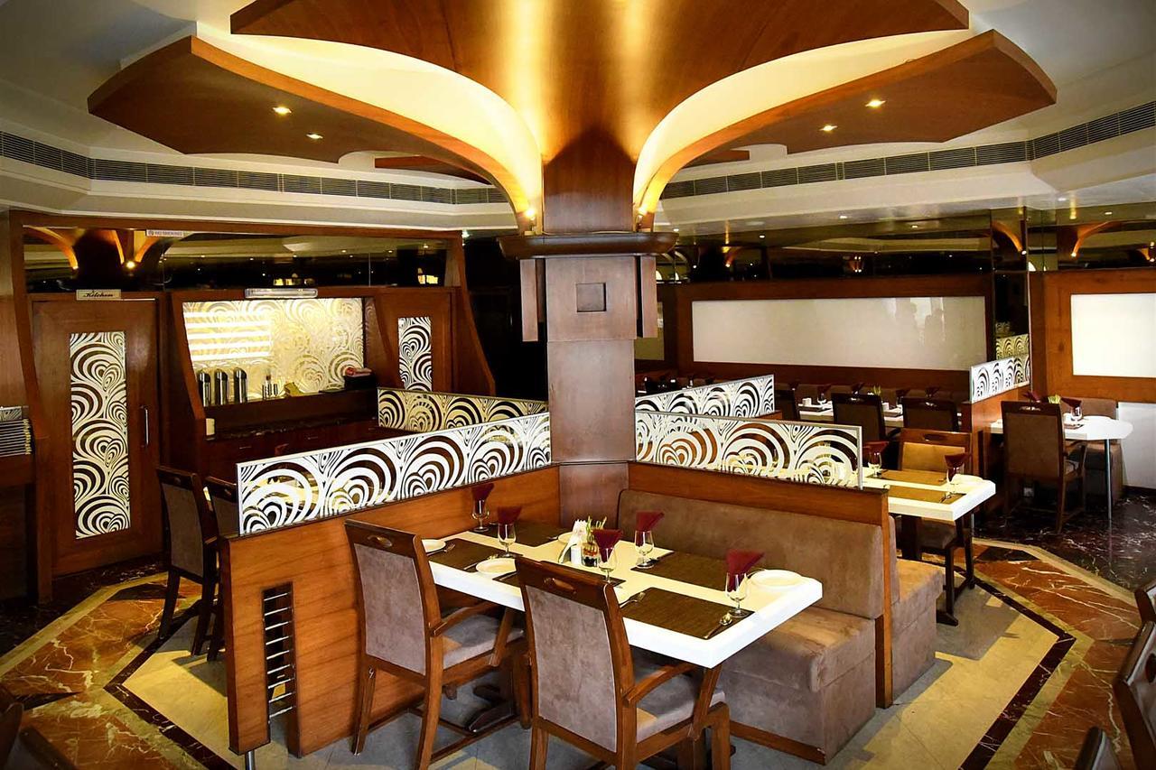 Hotel Fortune Palace Jāmnagar المظهر الخارجي الصورة