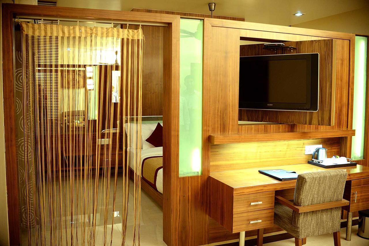 Hotel Fortune Palace Jāmnagar المظهر الخارجي الصورة