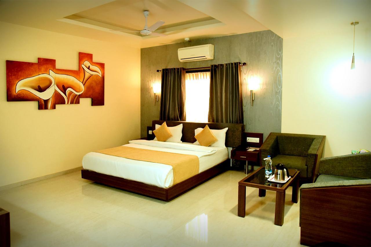 Hotel Fortune Palace Jāmnagar المظهر الخارجي الصورة