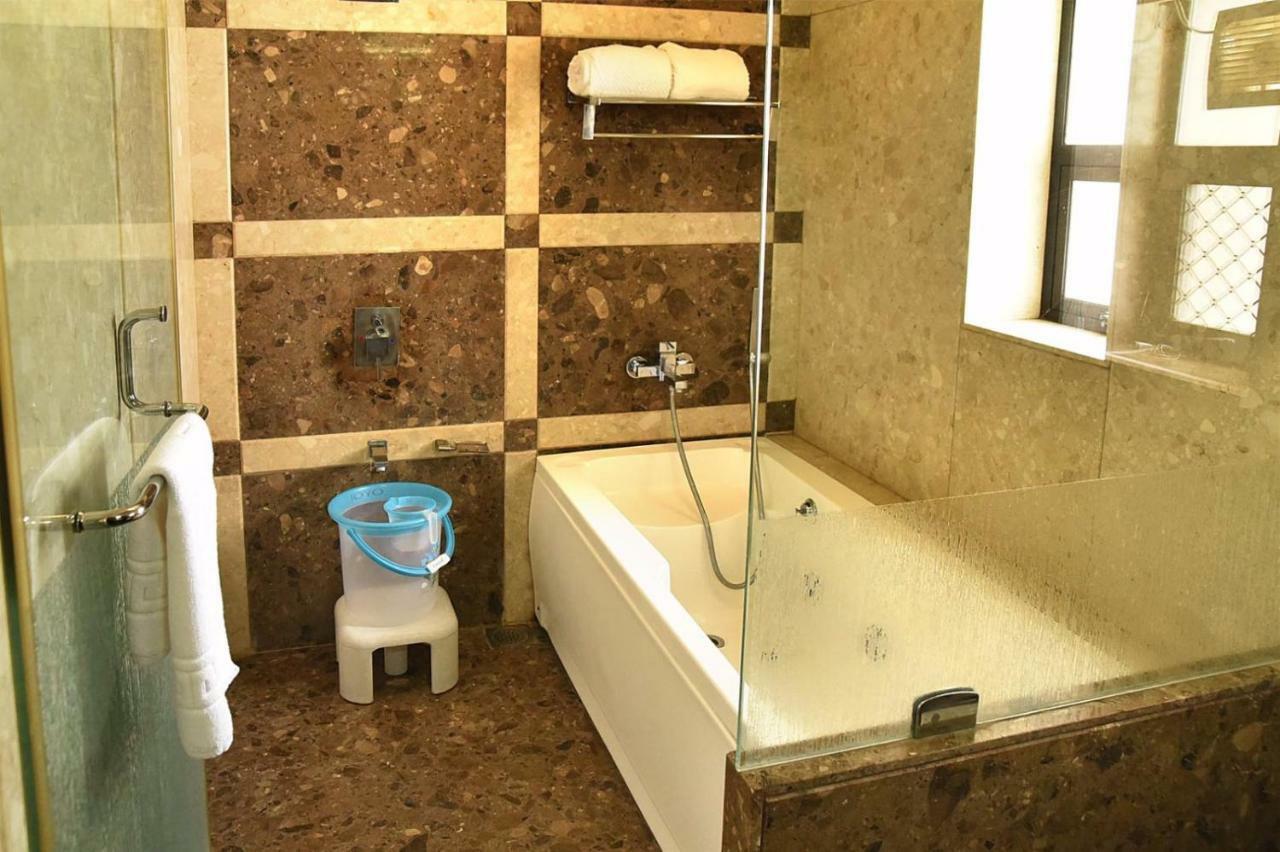 Hotel Fortune Palace Jāmnagar المظهر الخارجي الصورة